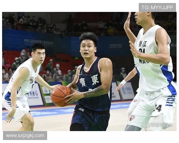 赵睿引领时代风潮 聚焦篮球新星的崛起与成长历程