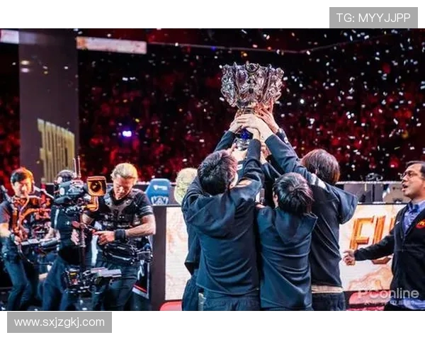 DOTA2战术新风潮TOP10FPX战队引领潮流与创新策略解析 DOTA2战术新风潮TOP10FPX战队引领潮流与创新策略解析