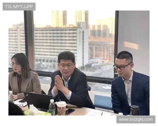 南京羽毛球队逆袭之路:重塑战术与团队精神的全新探索 南京羽毛球队逆袭之路:重塑战术与团队精神的全新探索