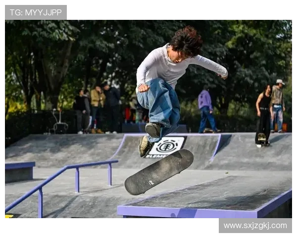 重庆滑板队创历史新高展现滑板耐力实力引领全国潮流